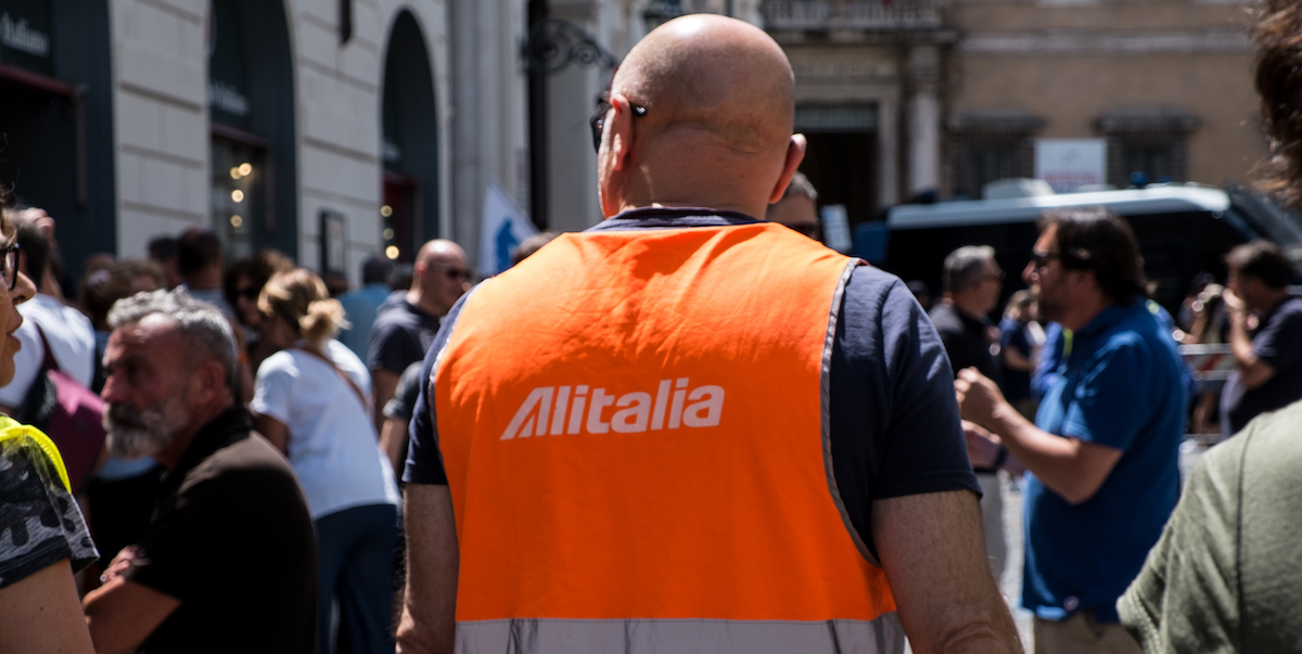Una protesta di lavoratori Alitalia, giugno 2023 (© Andrea Ronchini/Pacific Press via ZUMA Press Wire)