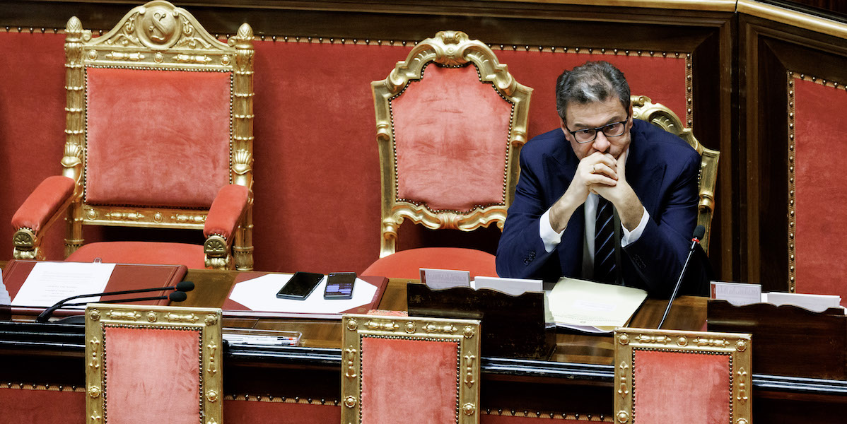 Il ministro Giorgetti in Senato, il 26 ottobre 2023 (Roberto Monaldo/LaPresse)