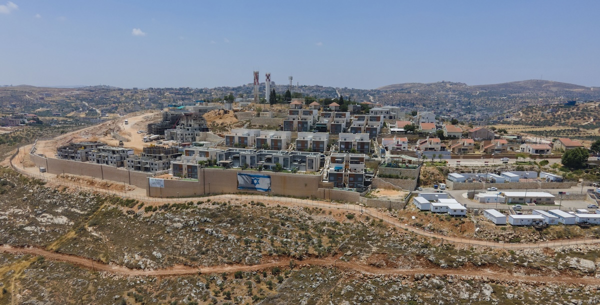 La colonia israeliana di Migdalim (AP Photo/Ariel Schalit)