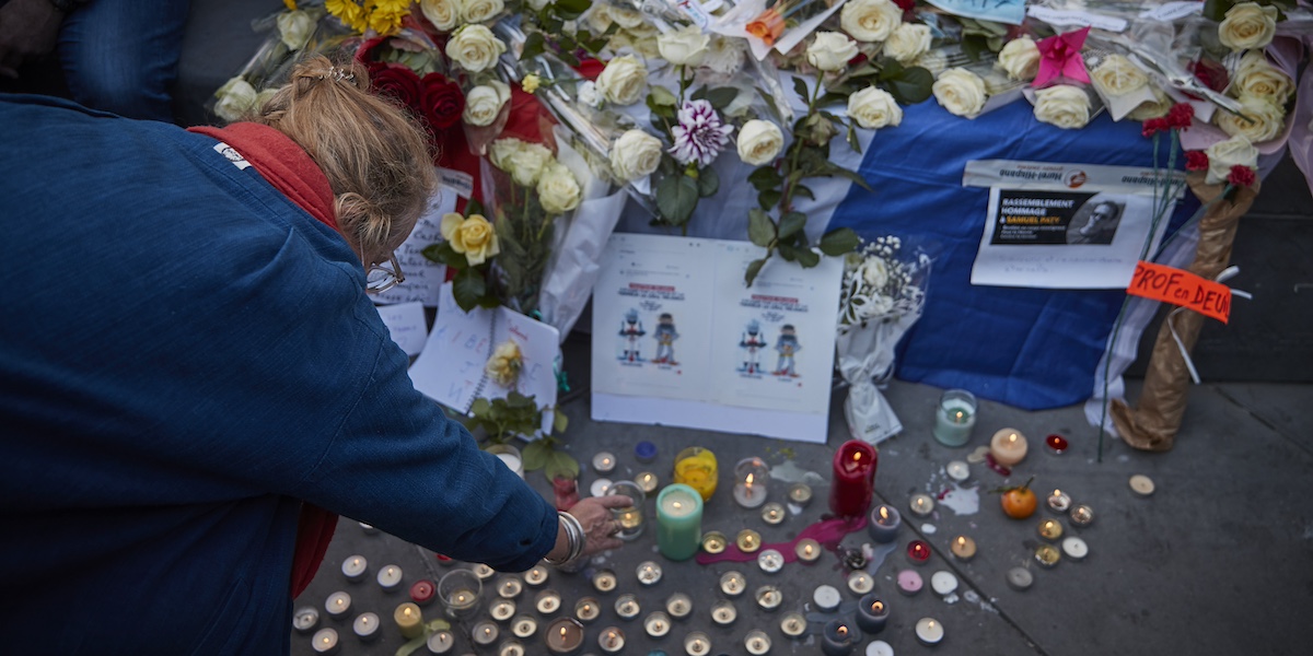 Una celebrazione in memoria di Samuel Paty (Kiran Ridley/Getty Images)