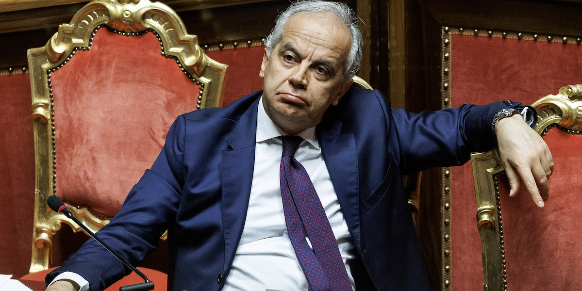 Il ministro Piantedosi in Senato, il 4 maggio 2023 (Roberto Monaldo/LaPresse)
