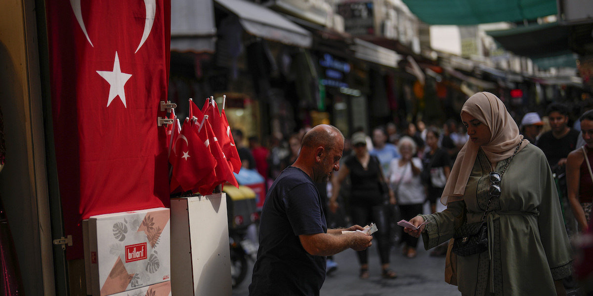 Türkiye completely changes its economic policy