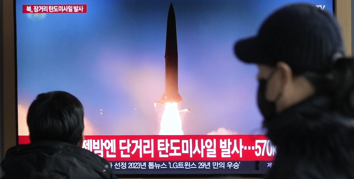  La-Corea-del-Nord-ha-lanciato-un-missile-a-lungo-raggio-nel-mar-del-Giappone-per-la-quinta-volta-quest-anno