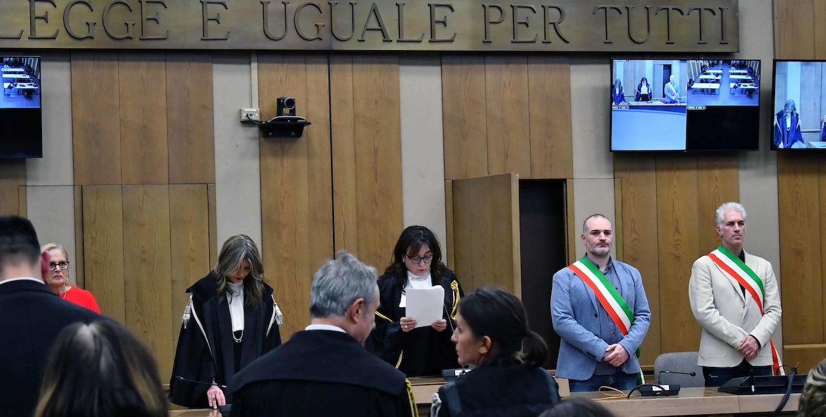 La Corte di Assise di Reggio Emilia durante la lettura della sentenza
(ANSA/ARTIOLI)