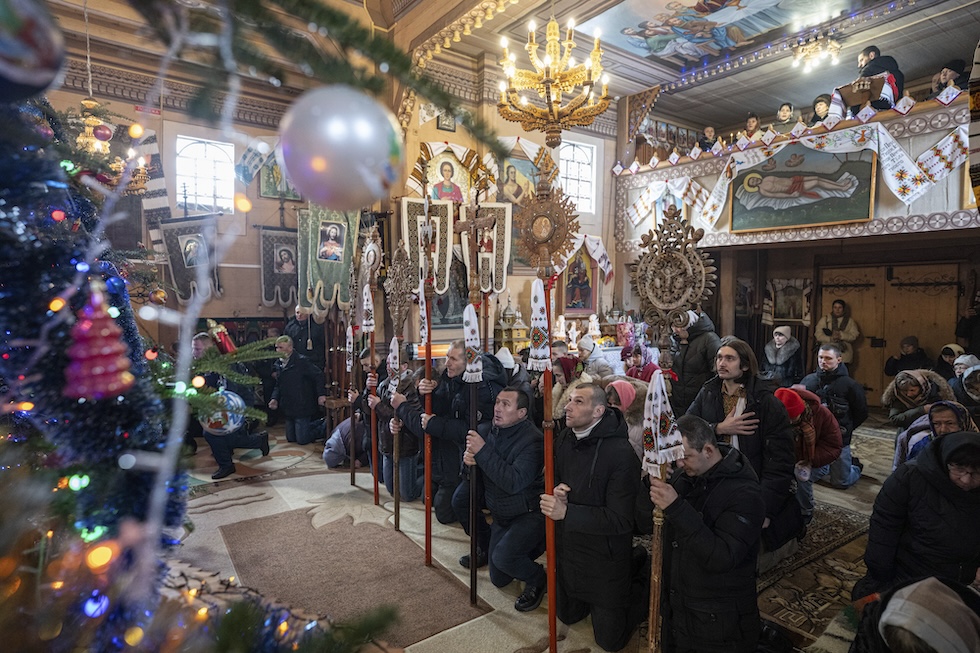 Le celebrazioni della Vigilia di Natale nel villaggio di Kryvorivnya, domenica 24 dicembre 