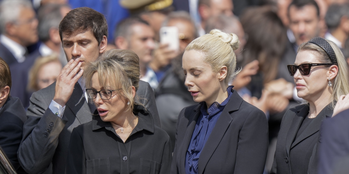 Luigi Berlusconi, Marina Berlusconi, Marta Fascina e Barbara Berlusconi (AP Photo/Luca Bruno)