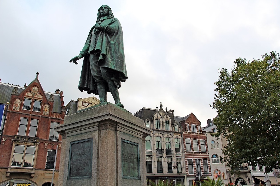 Una statua di Johan de Witt all'Aia