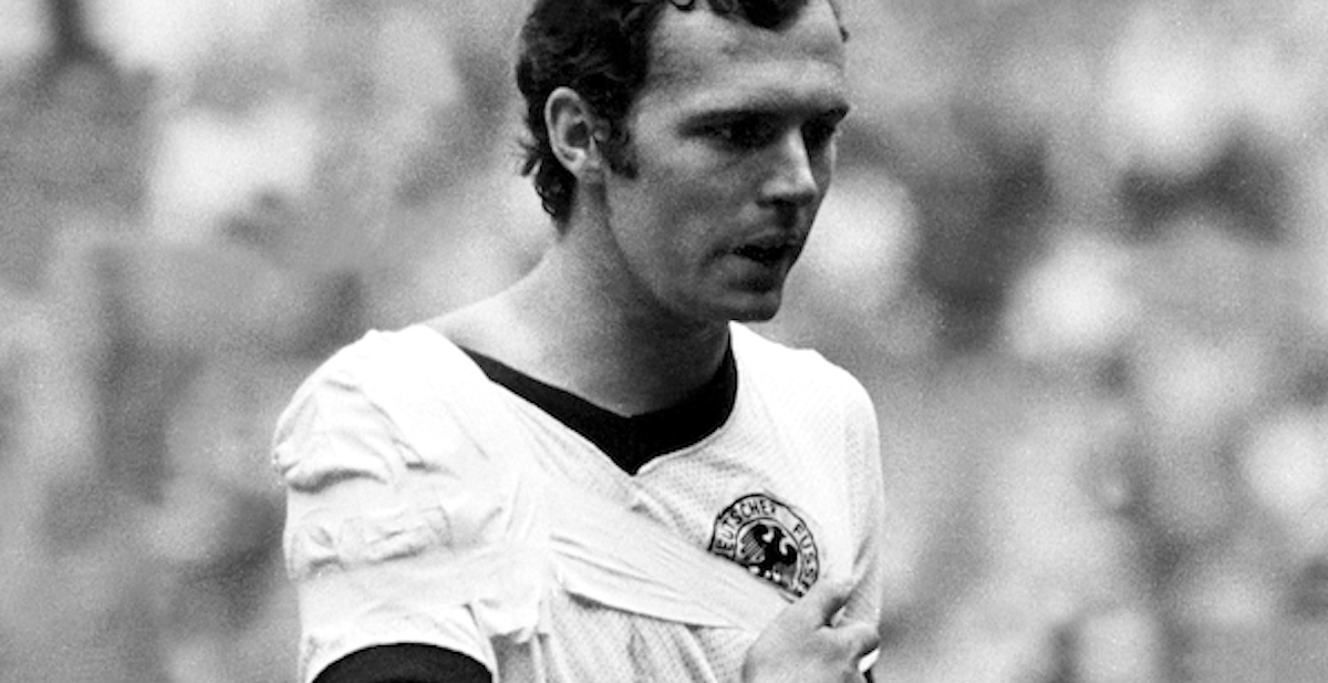 Quando Beckenbauer giocò la semifinale dei Mondiali del 1970 con un braccio fasciato