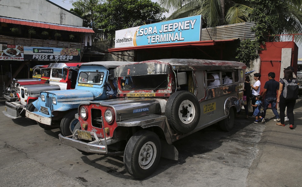 Jeepney in sosta