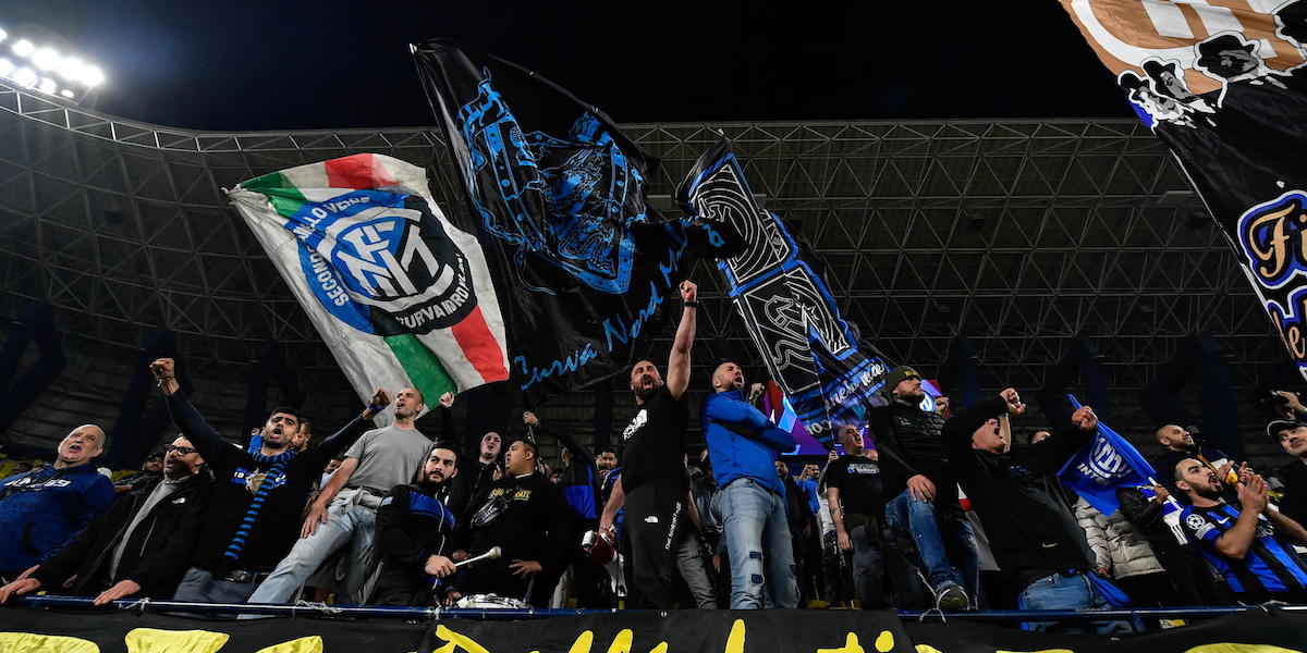 Tifosi dell'Inter durante la finale di Supercoppa italiana contro il Napoli (EPA/STRINGER)