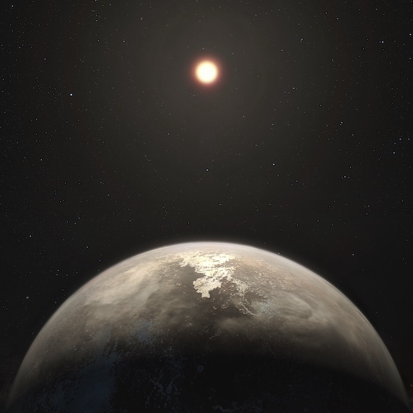Una porzione dell'esopianeta Ross 128 b, con una stella più distante in secondo piano