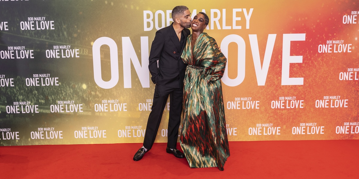Gli attori Kingsley Ben-Adir (37) e Lashana Lynch (36) alla prima di Bob Marley: One Love a Londra, 30 gennaio (Vianney Le Caer/Invision/AP)