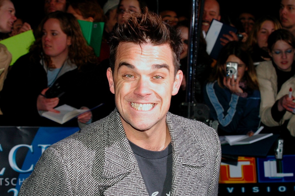 Robbie Williams agli Echo Awards a Berlino, 2003