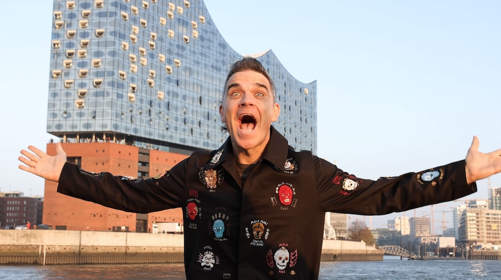 Robbie Williams a un photocall prima di un concerto a Amburgo, 2022