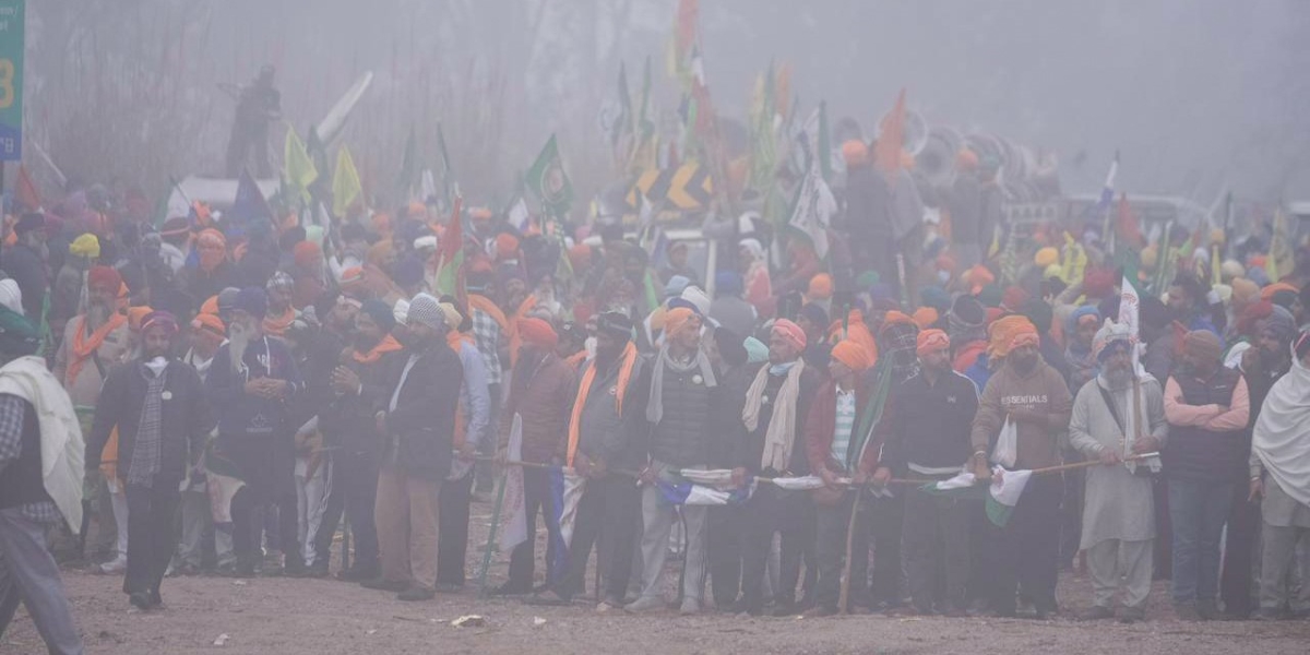 In India there have been clashes between the police and protesting farmers who want to reach the capital New Delhi