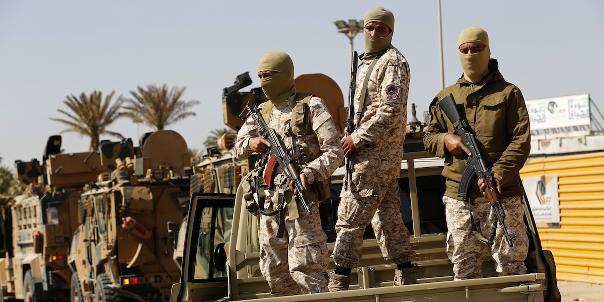 Milizie legate al governo del primo ministro libico Abdul Hamid Dbeibah a Tripoli, il 17 maggio del 2022