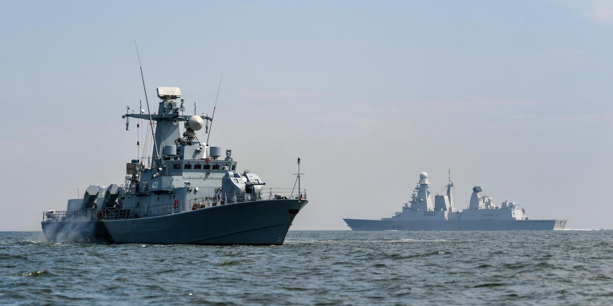 La nave Duilio impegnata in un'operazione militare nel mar Baltico, marzo 2023 (Adam Warzawa/ANSA)