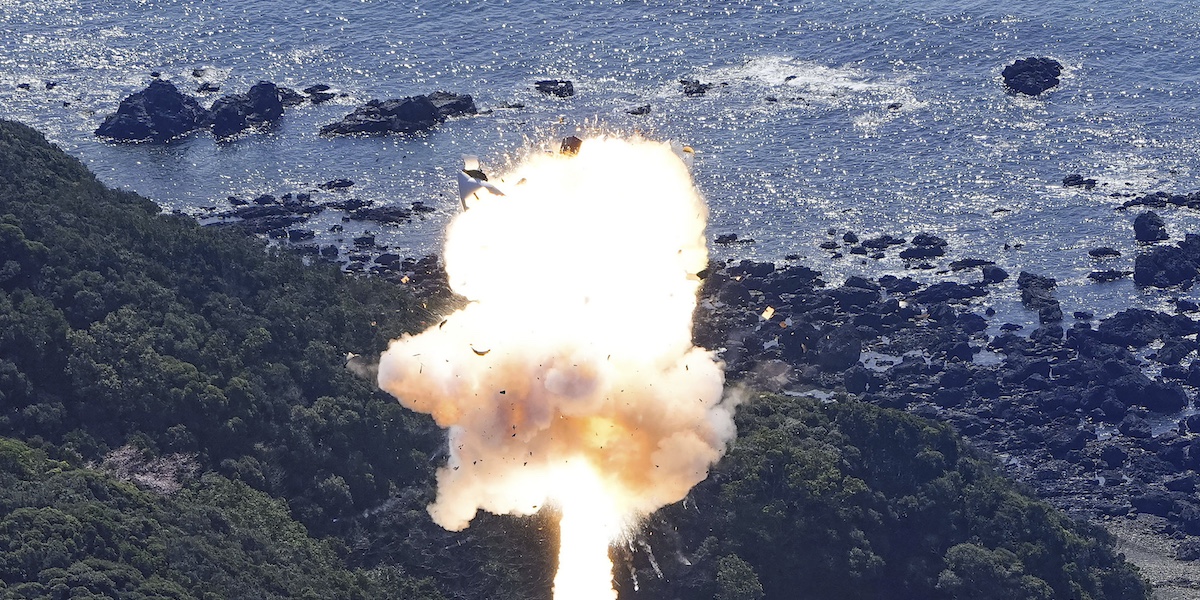 L'esplosione del razzo Kairos (Kyodo News via AP)