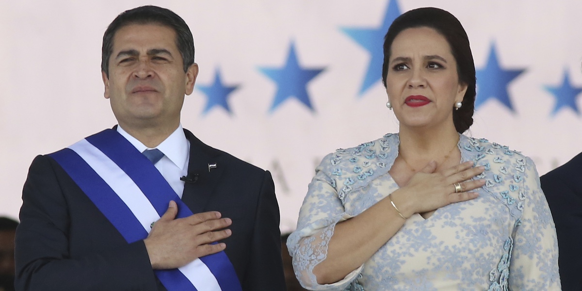Juan Orlando Hernández
e Ana García de Hernández nel 2018 (AP Photo/Fernando Antonio, File)