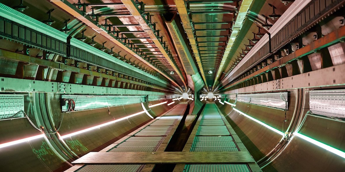 Il grande tubo di test visto dall'interno (European Hyperloop Center)