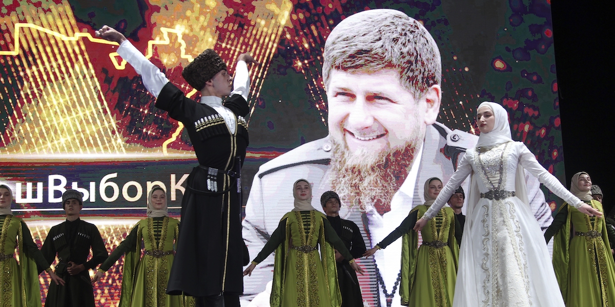 I festeggiamenti per la rielezione del presidente ceceno Ramzan Kadyrov a Grozny, 20 settembre 2021 (AP Photo/Musa Sadulayev)