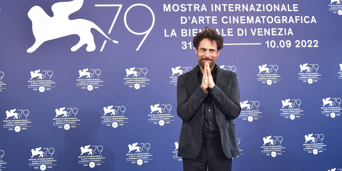 Elio Germano alla Mostra del cinema di Venezia del 2022. (Gian Mattia D'Alberto - LaPresse)