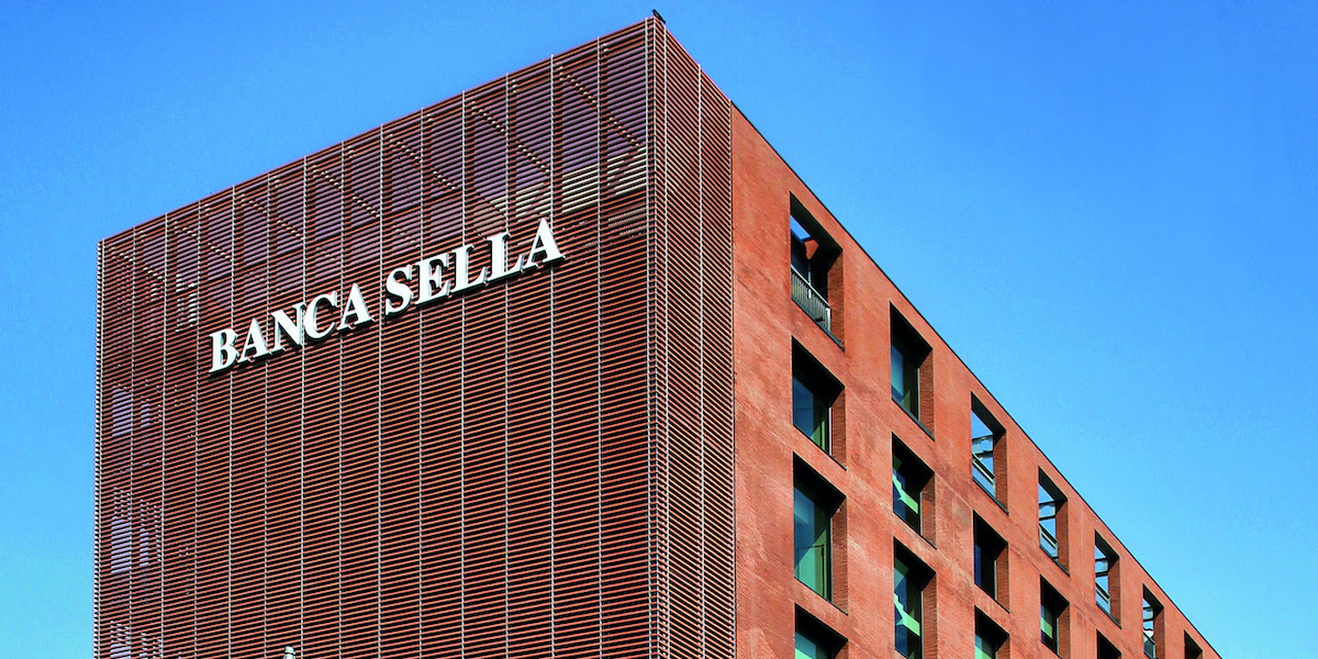 La sede di Banca Sella a Biella (Wikimedia Commons)
