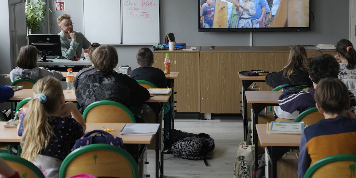 Studenti polacchi in un'aula di scuola