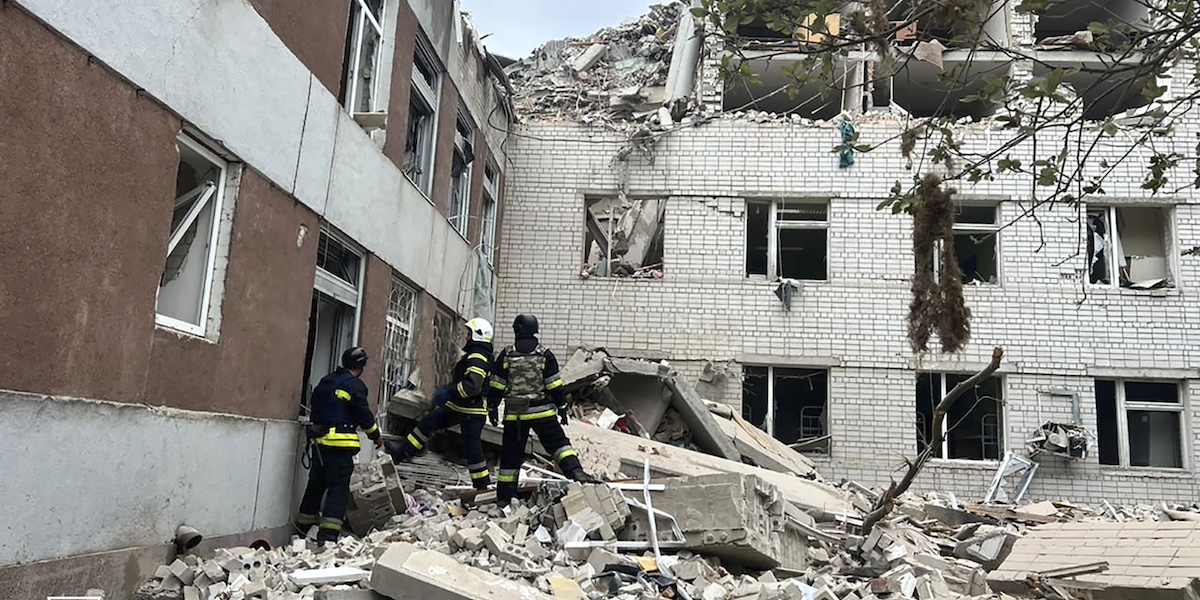 edifici distrutti dall'attacco russo
