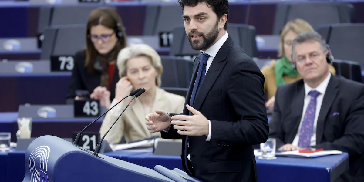 L'europarlamentare leghista Marco Zanni (EPA/RONALD WITTEK)
