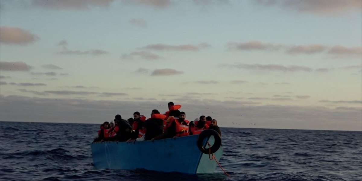 Migranti soccorsi in mare lo scorso 5 aprile (ANSA/CECILIA FERRARA)