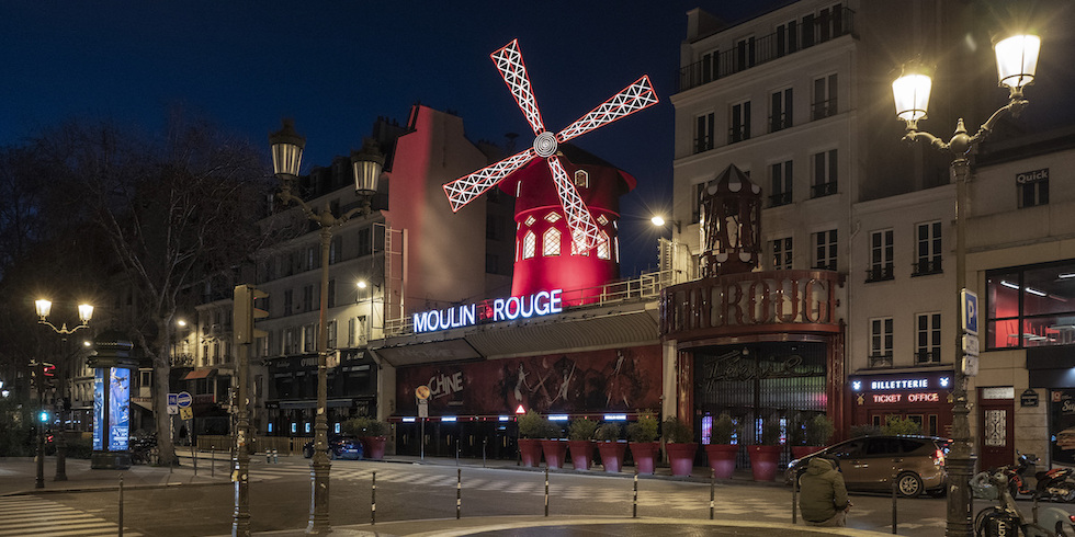 Moulin Rouge - Figure 1