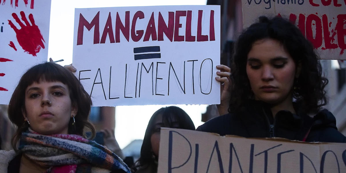 Un momento dellla manifestazione della Rete degli Studenti Medi contro la gestione del corteo degli studenti pro Palestina a Pisa, Roma, 25 febbraio 2024
