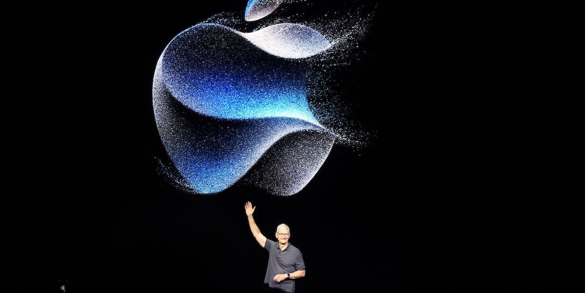 Il CEO di Apple Tim Cook alla presentazione dei nuovi prodotti dell'azienda nel settembre del 2023. (AP Photo/Jeff Chiu, File)