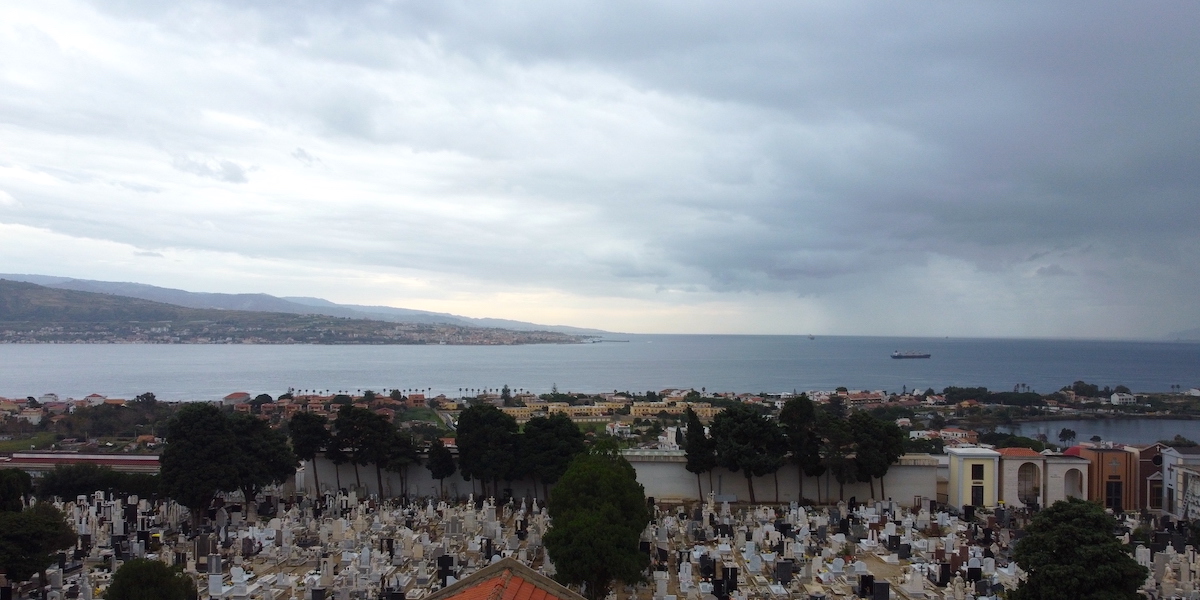 La zona di Torre Faro, a nord di Messina, dove sarà costruito uno dei due piloni del ponte sullo Stretto