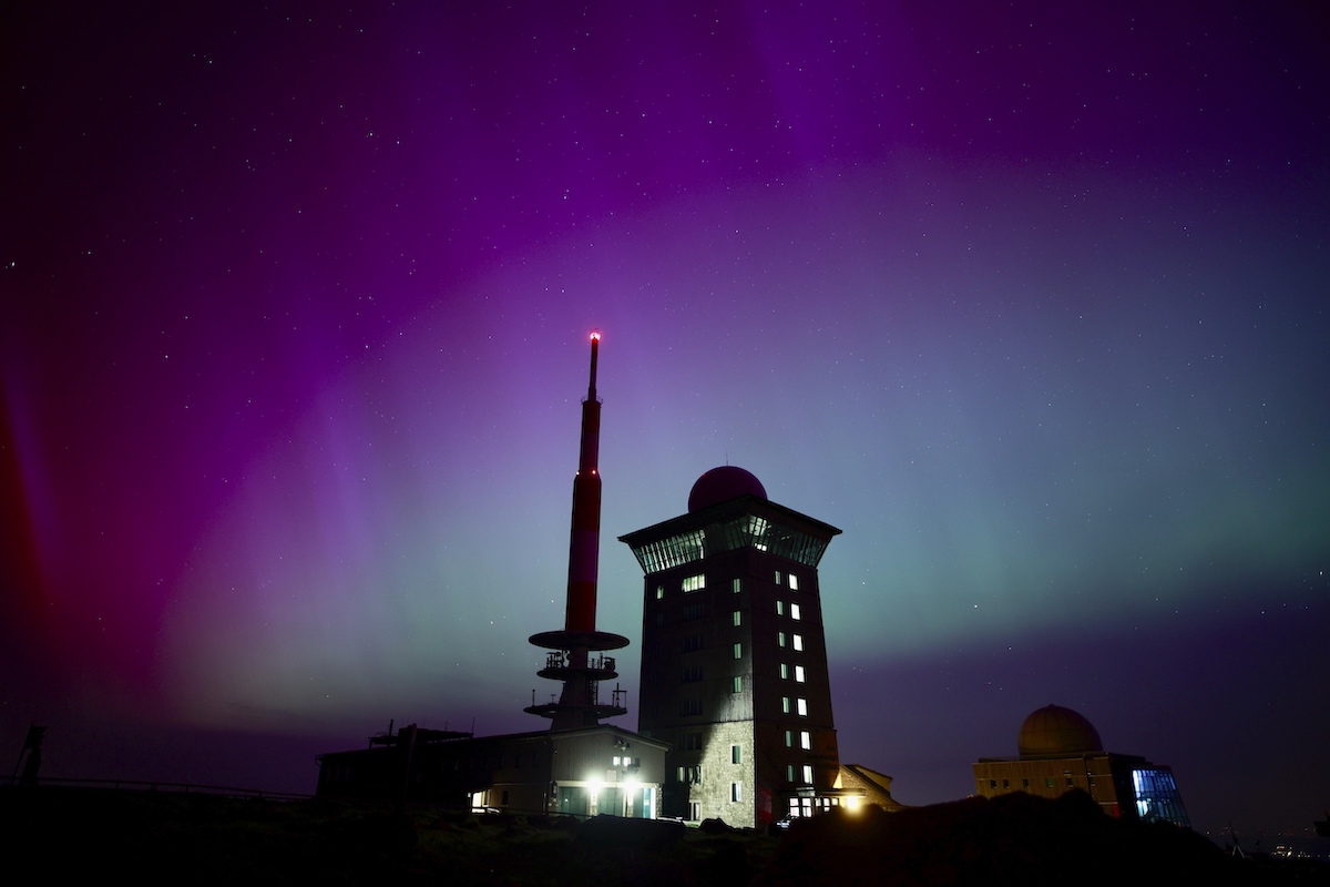 Images of the Northern Lights seen across much of the world