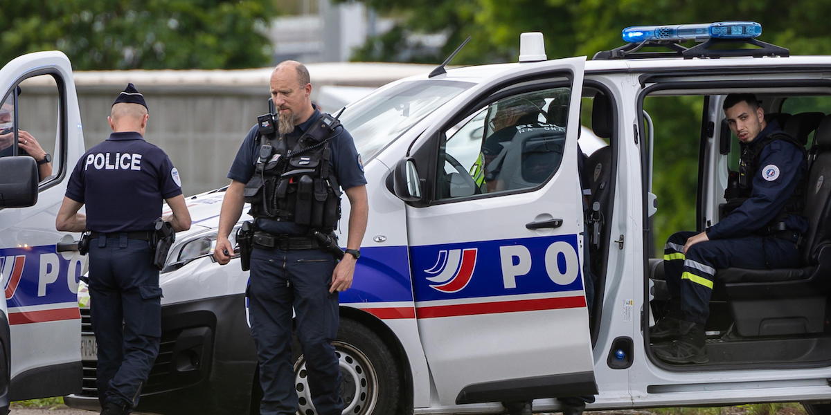 In Rouen, France, police killed a person suspected of setting fireplace to the town’s synagogue