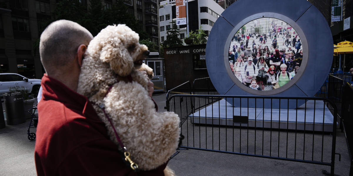 Il “portale” video fra New York e Dublino è stato riattivato, dopo essere stato spento perché usato in modo inappropriato