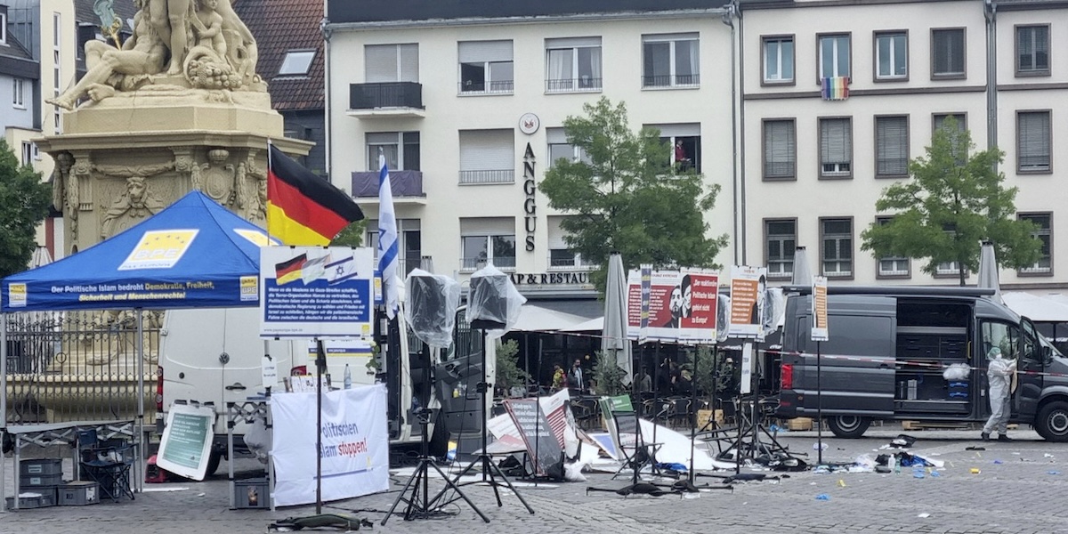 Stabbing in right-wing and anti-Islamic protest in Germany