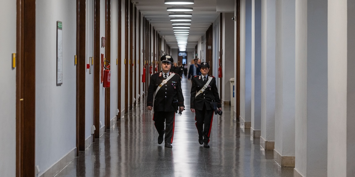 Carabinieri nella Procura della Repubblica, a Milano il 26 ottobre 2024 (Stefano Porta/LaPresse)
