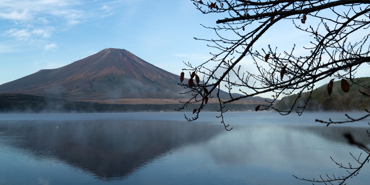 Per la prima volta da almeno 130 anni il Monte Fuji non ha la cima coperta di neve a fine ottobre