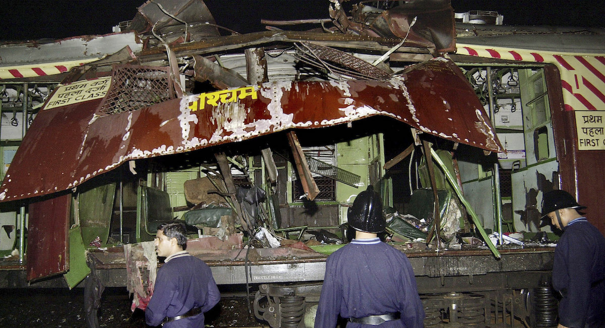 I 12 uomini accusati di uno degli attentati più gravi dell’India sono stati tutti assolti