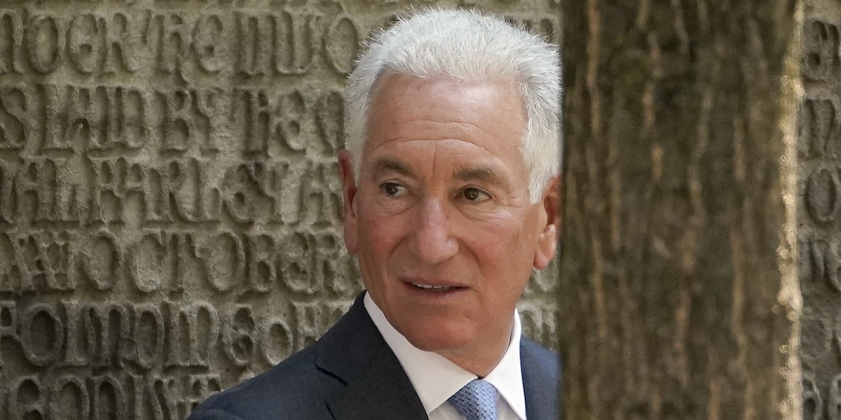 Il governo francese ha convocato l’ambasciatore degli Stati Uniti per una lettera sull’antisemitismo