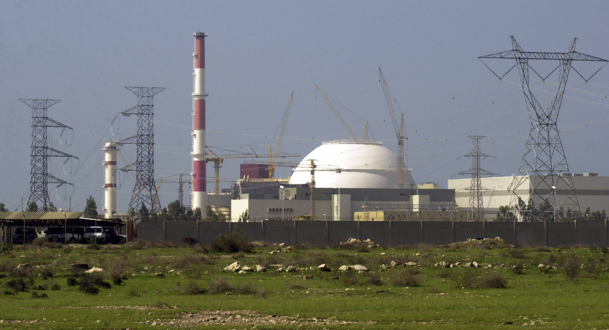 Gli europei hanno avviato le procedure per rimettere le sanzioni all’Iran