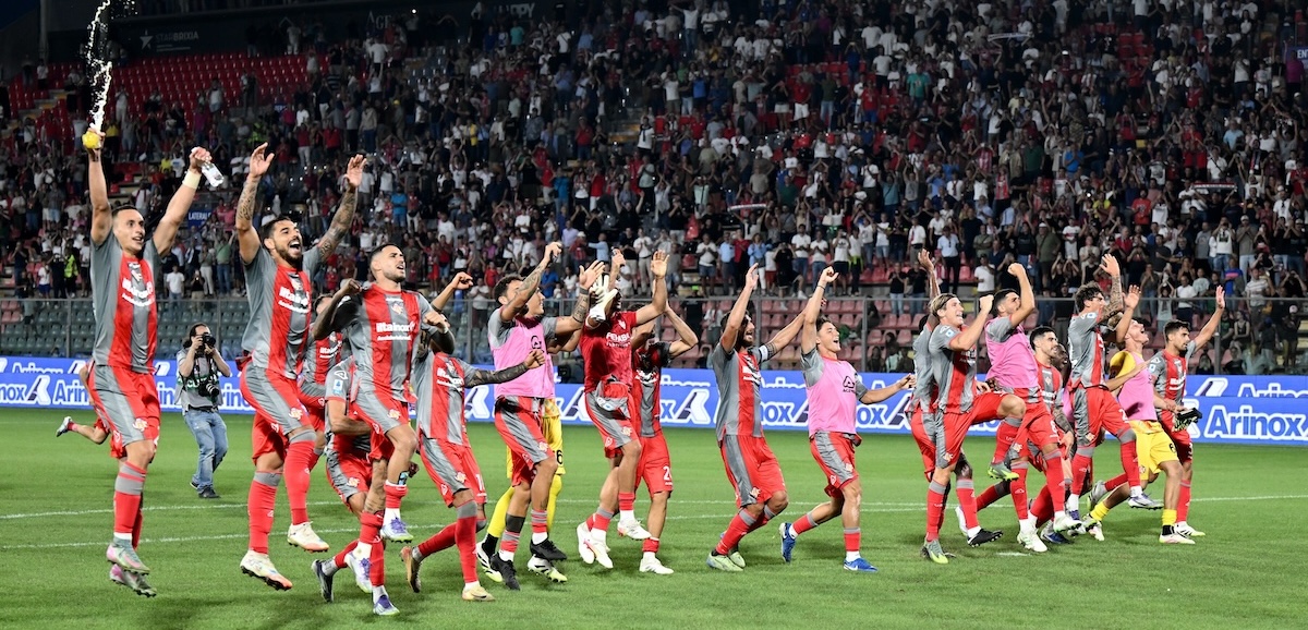 La Cremonese è prima in Serie A, Jamie Vardy è il suo attaccante