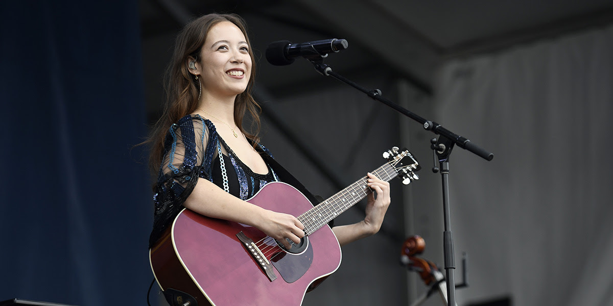 Una canzone di Laufey