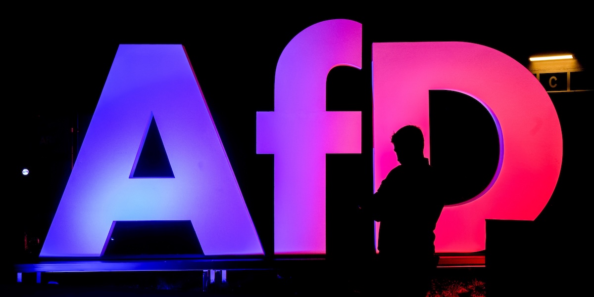 Le teorie inventate sulla morte di sei candidati di AfD in due settimane