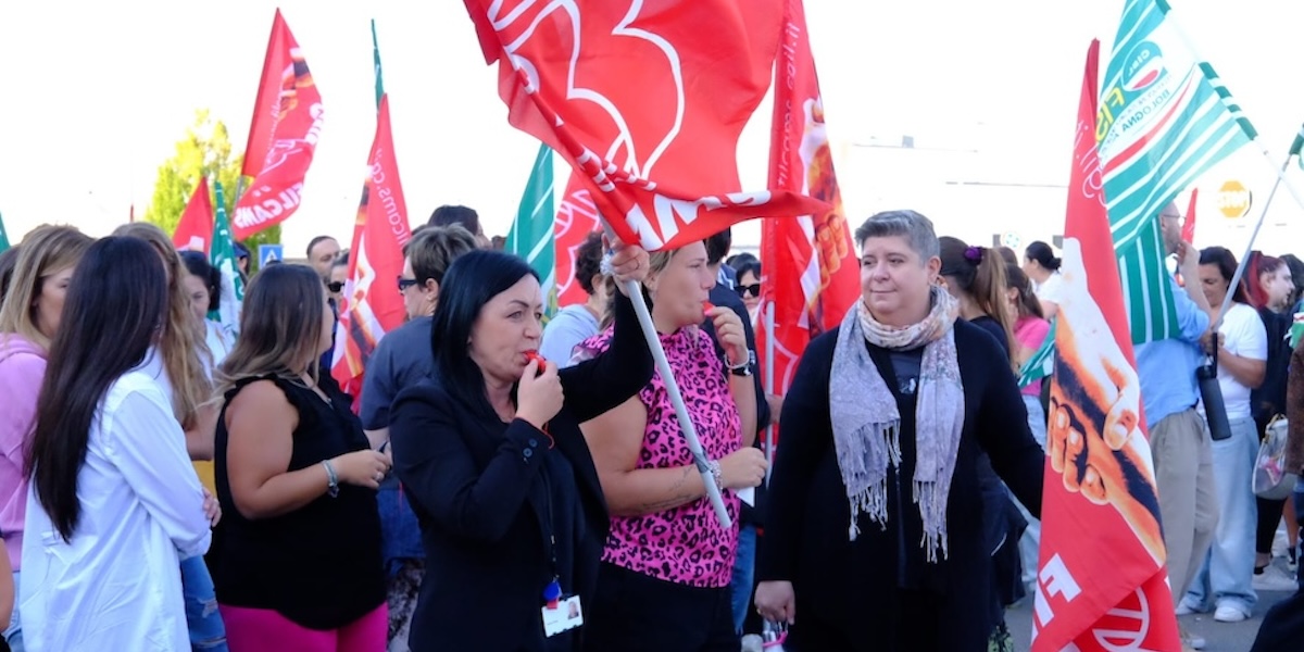 I lavoratori di Yoox Net-a-Porter sono in sciopero contro i licenziamenti