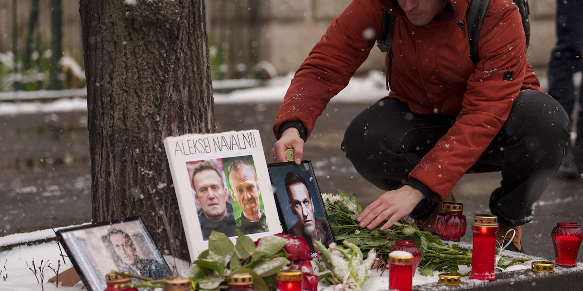 La vedova di Alexei Navalny dice di avere le prove che il marito sia morto per avvelenamento