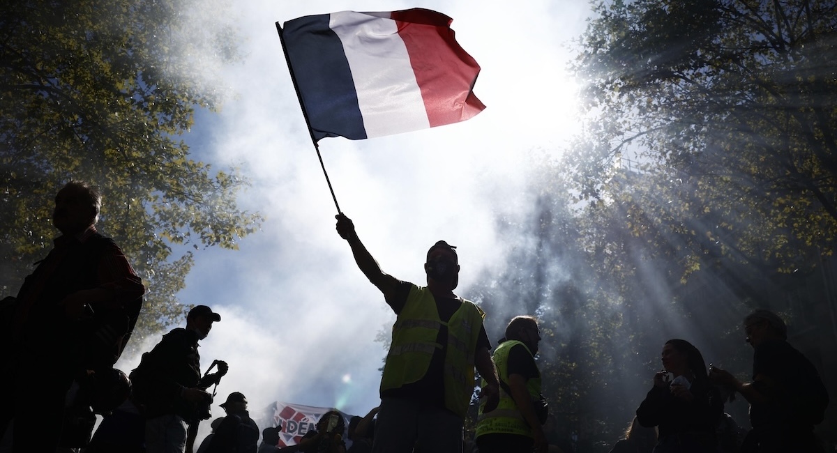 Il grande sciopero contro i tagli alla spesa pubblica in Francia